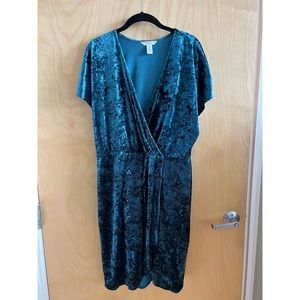 London Times velour crepe wrap front dress size 16P